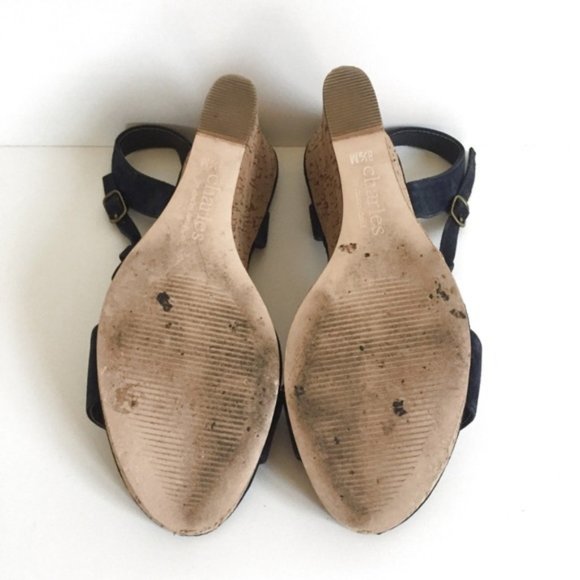 Charles David Navy Wedge Sandal 8.5 (fits like 8) - Picture 6 of 6